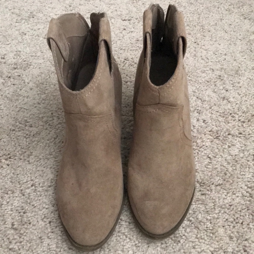 Tan booties - Picture 2 of 5